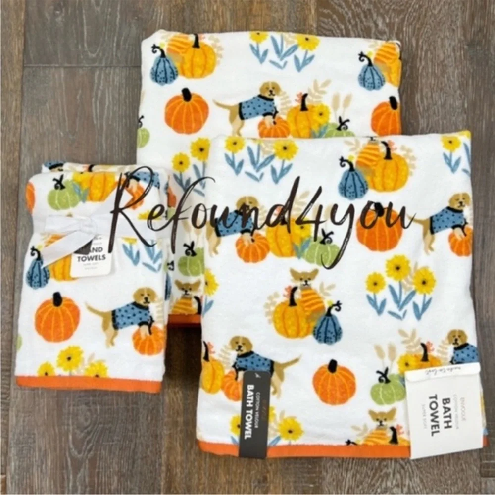 Envogue - ‘Pumpkins & Dogs’ bath towel set. NWT Last One! Firm!